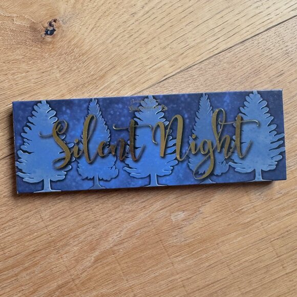 Gourmande Girls Silent Night eyeshadow palette - Picture 2 of 3